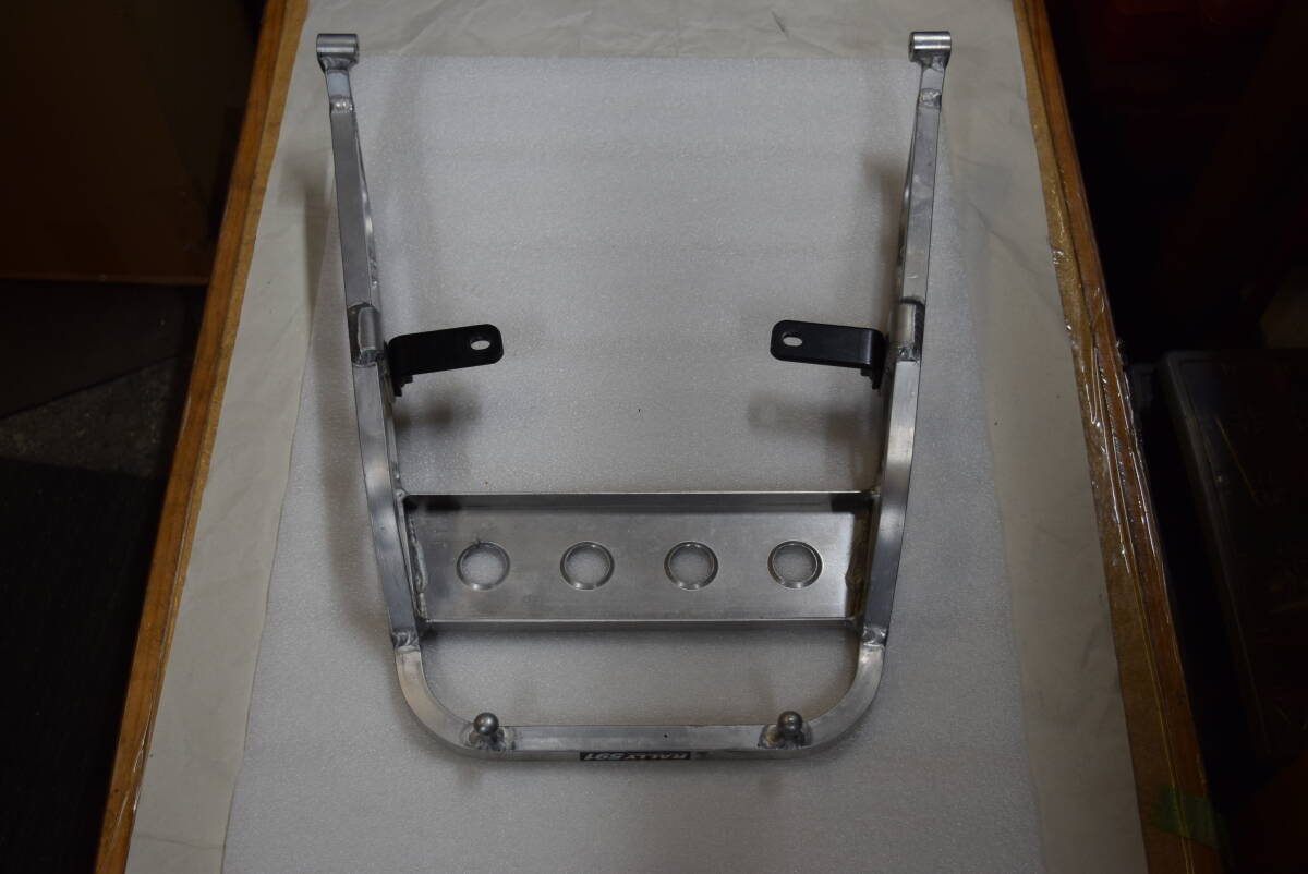 GSX1300R　隼　ハヤブサ GX72A 08-20 リアキャリア　　RALLY591　ラフ＆ロード 中古　クロネコ送料着払発送_画像8