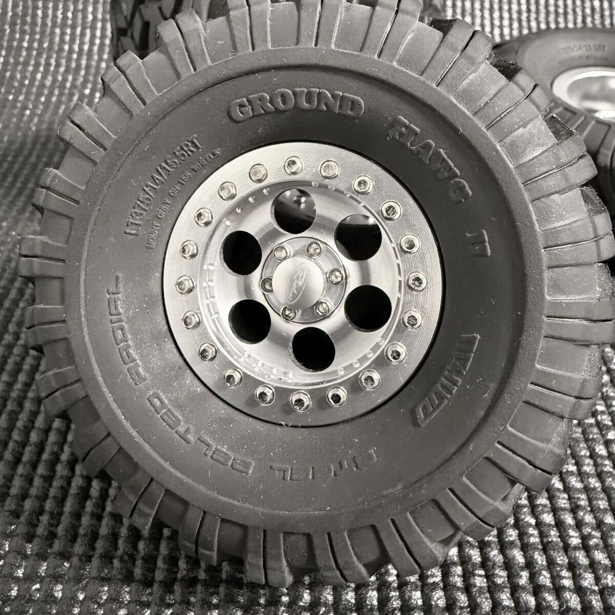 RC4WD Interco グランドホグ II & レースライン リボルバー ビードロックホイール 1.55 セット_画像5