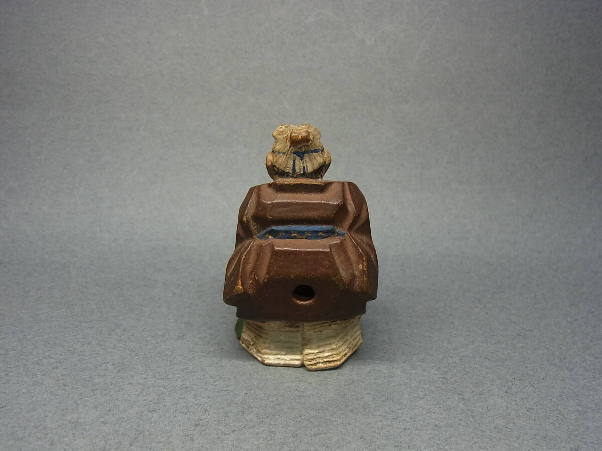 *.* времена предмет * украшения /.. предмет * старый цвет один меч гравюра * Nara резьба по дереву . netsuke 