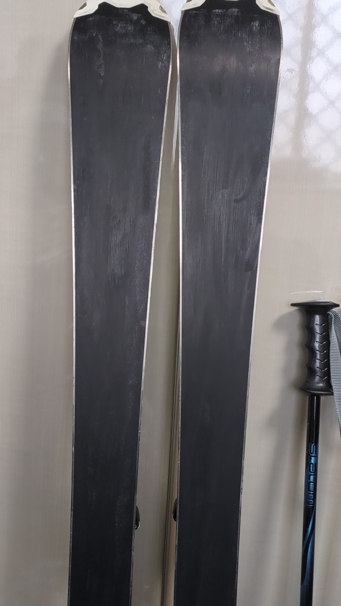 ヘッド(HEAD)ジュニア スキー板ビンディング付 SUPERSHAPE TEAM 127cm ＋SLR 4.5 AC KIZAKIポール90cm付き_画像3