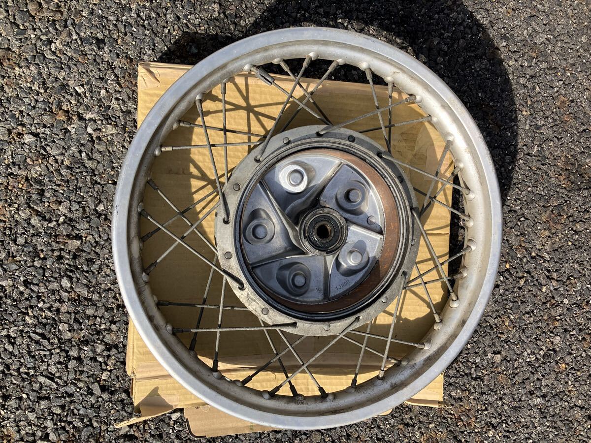 ヤマハ　SR400 SR500用フロントホイール　 1JR_画像3