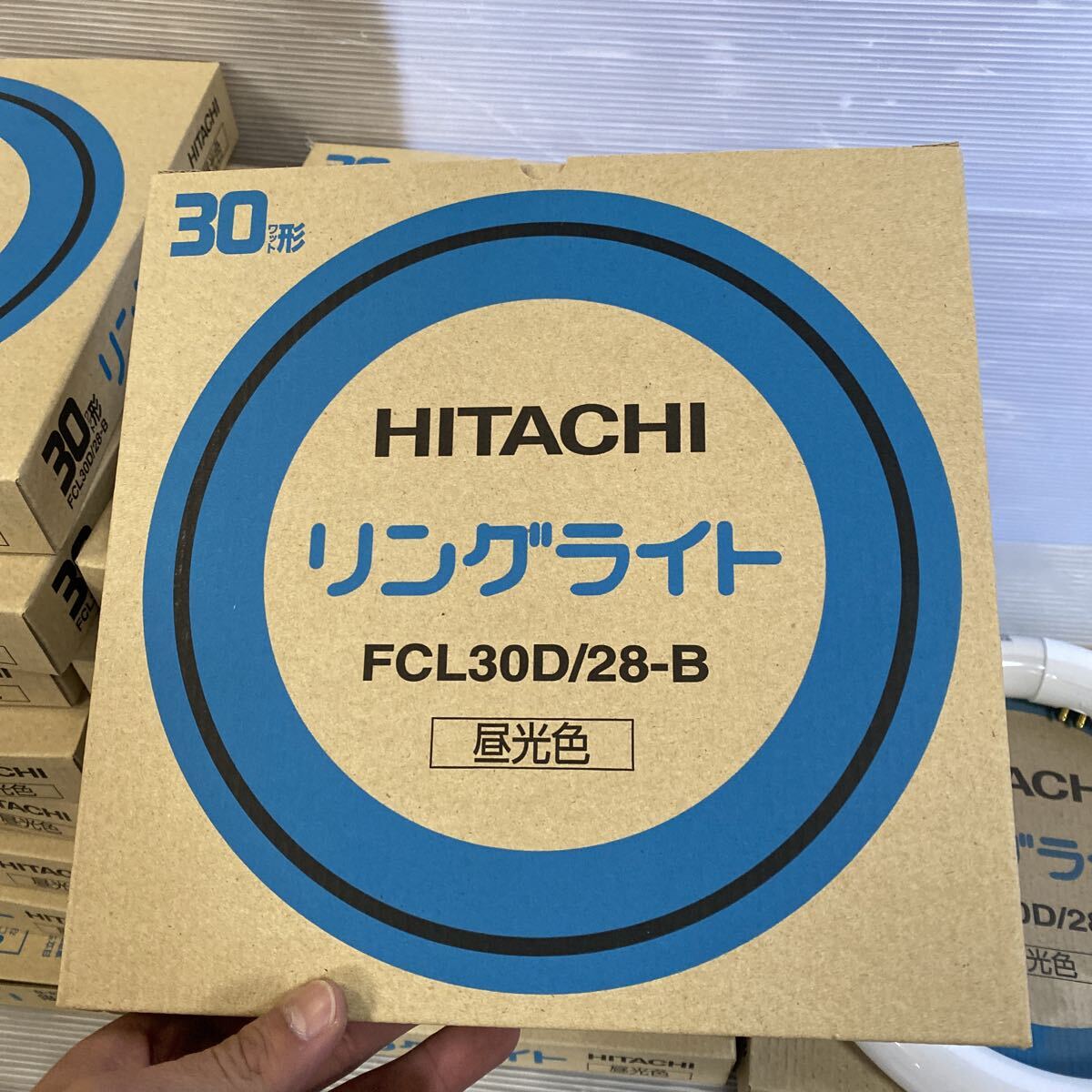 HITACHI фары со светящимися кольцами 30 ватт форма FCL30D/28-B днем свет цвет не использовался товары долгосрочного хранения 17 шт суммировать долгосрочное хранение поэтому работа неизвестен б/у товар лампа дневного света электрический 
