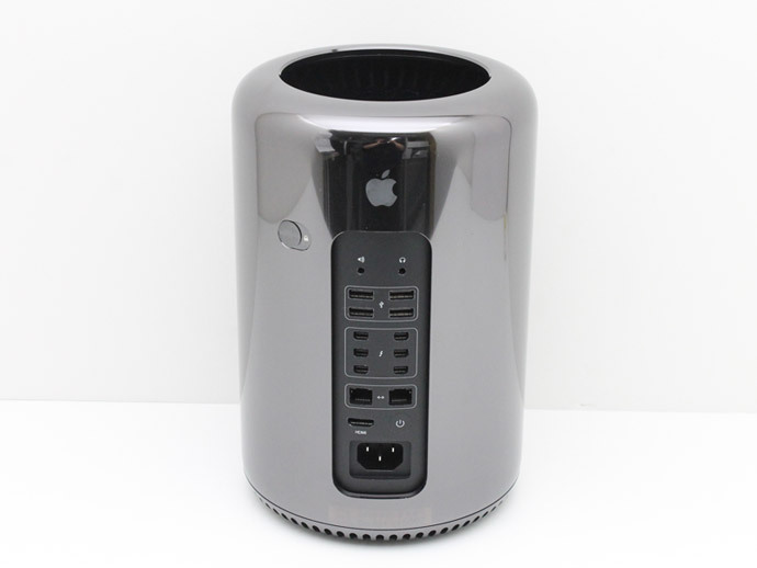 Apple Mac Pro Late2013 ME253J/A デスクトップPC Xeon E5-1620 v2 メモリ12GB SSD256GB AMD FirePro D300（デュアル）Cランク M83H 中古_画像2