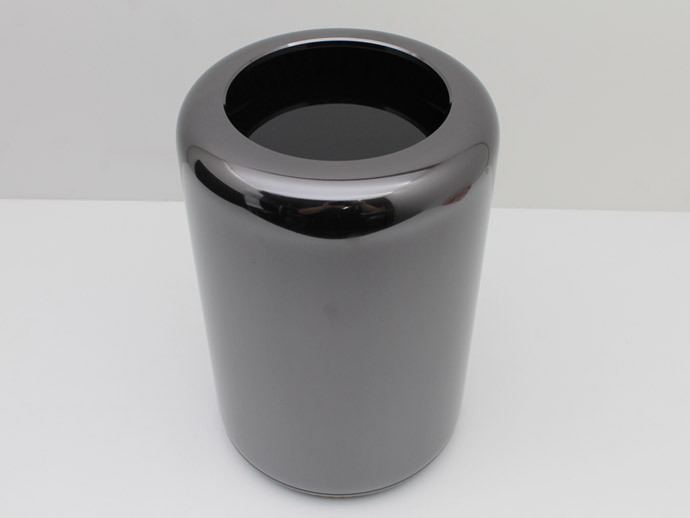 Apple Mac Pro Late2013 ME253J/A デスクトップPC Xeon E5-1620 v2 メモリ12GB SSD256GB AMD FirePro D300（デュアル）Cランク M83H 中古_画像5