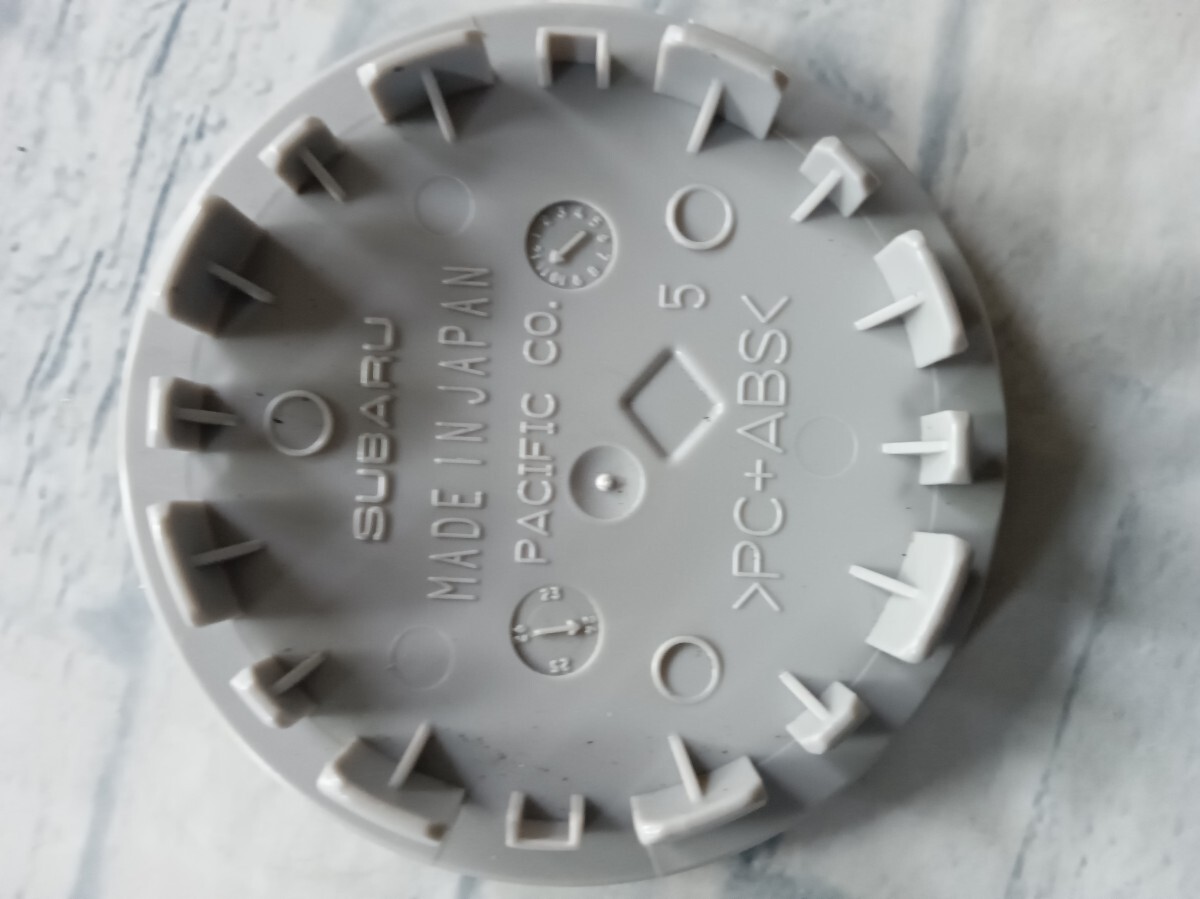 Subaru оригинальный! Forester др.. колпаки.4 шт. комплект. бесплатная доставка.