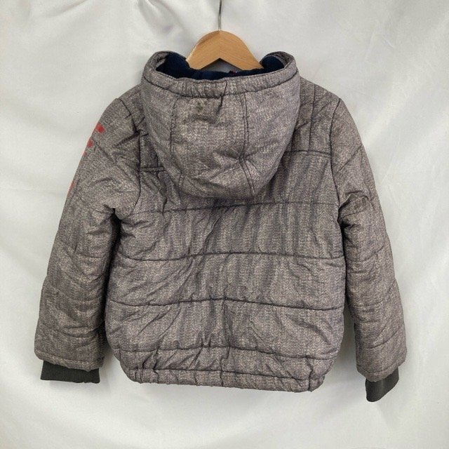 C641 トミーヒルフィガー XS アメリカ古着 中綿 ジャンパー グレー TOMMY HILFIGER キッズ_画像2
