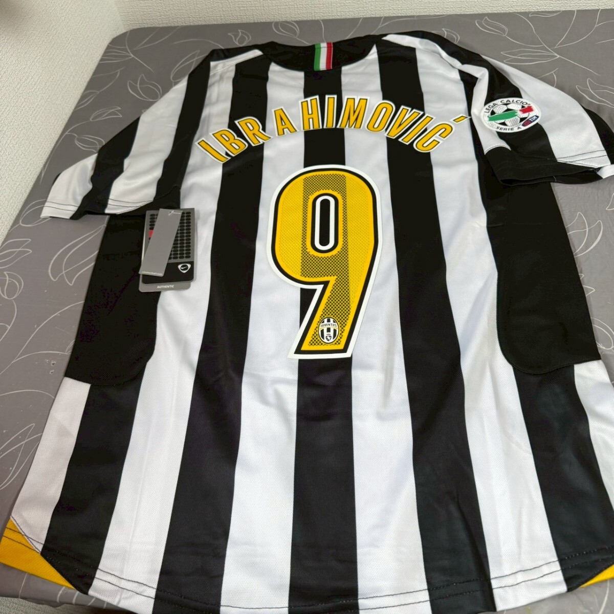 イブラヒモビッチ オーセンティック ユベントス ウェア ユニフォーム_画像1