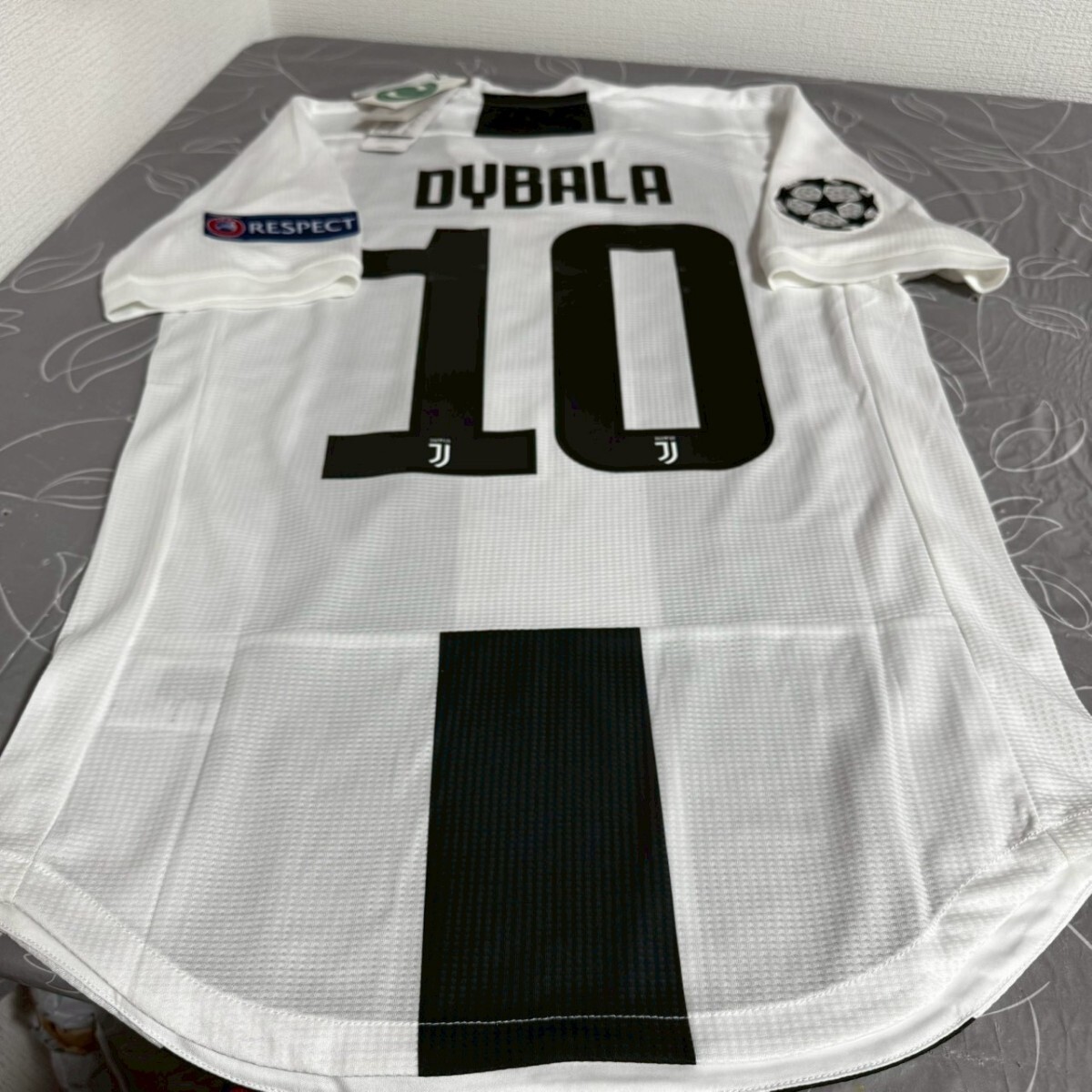 ディバラ　オーセンティック　ユベントス　ウェア　ユニフォーム_画像1