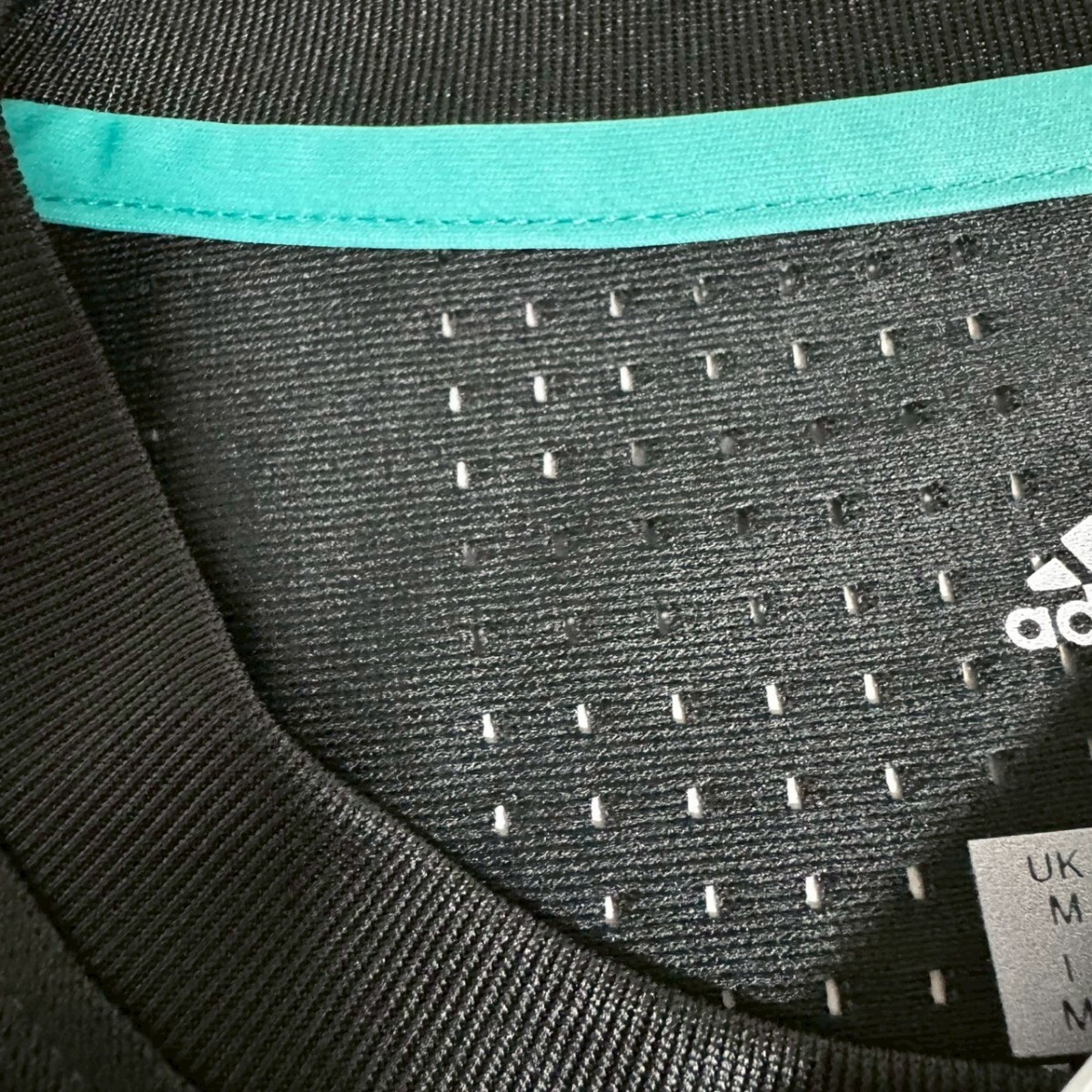 クリスティアーノ・ロナウド　選手用オーセンティック仕様　レアル・マドリード　ウェア　ユニフォーム _画像4