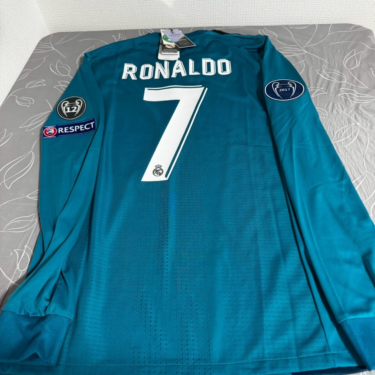 クリスティアーノ・ロナウド　選手用オーセンティック仕様　レアル・マドリード　ウェア　ユニフォーム 　_画像1
