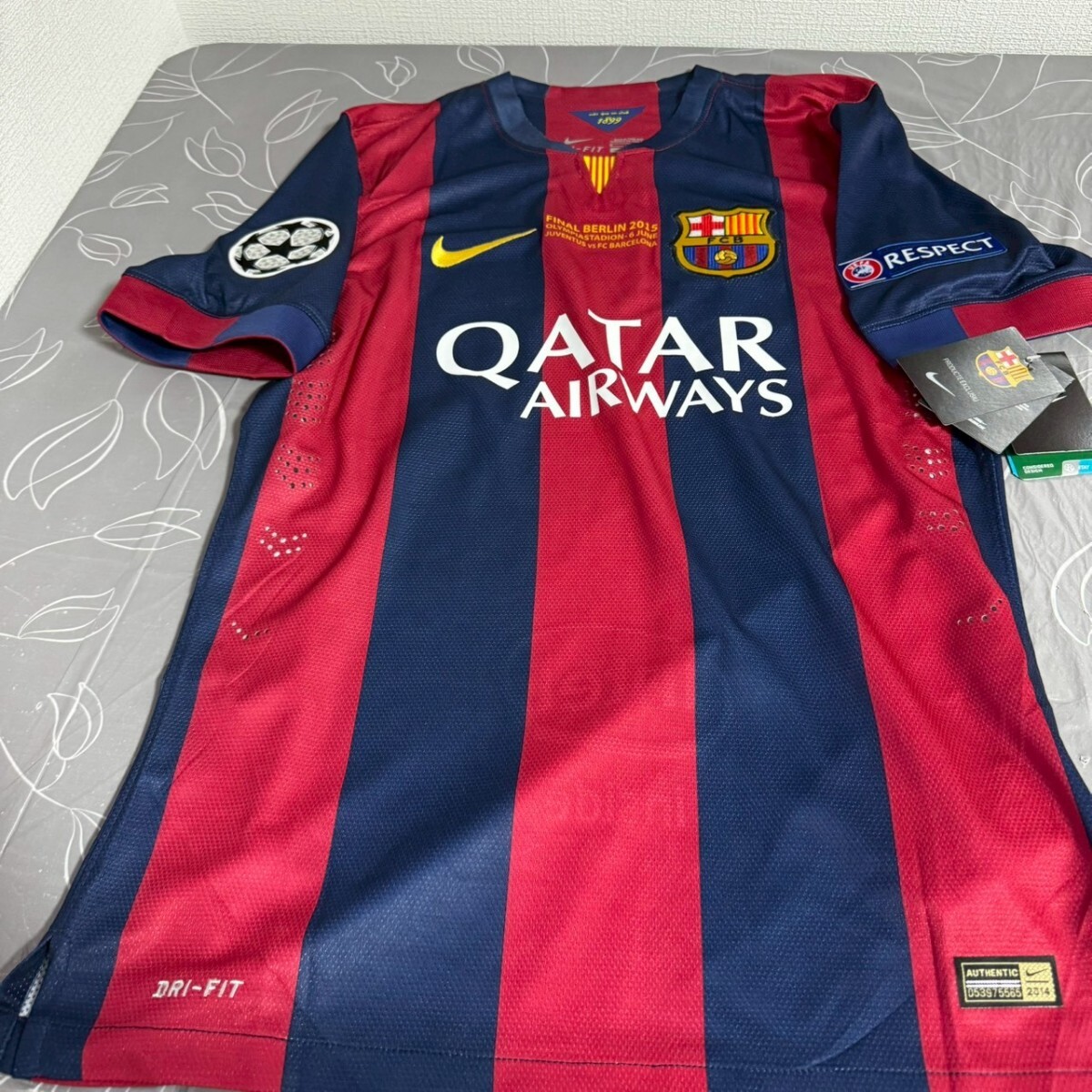 リオネル・メッシ　オーセンティック　バルセロナ　ラ・リーガ　ウェア　ユニフォーム　_画像3