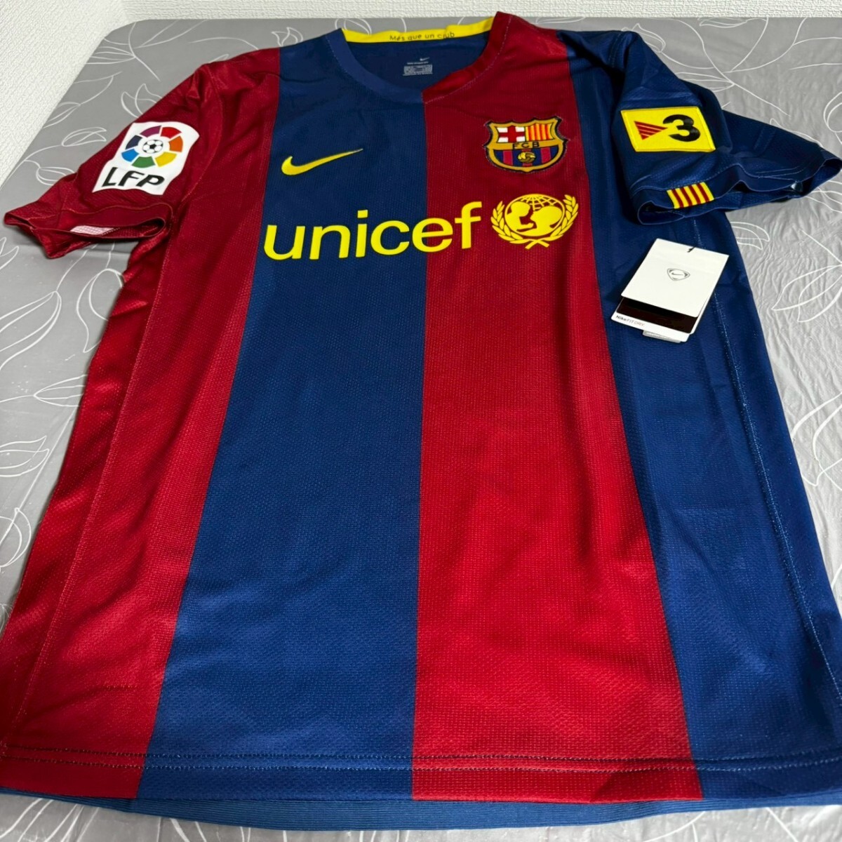 リオネル・メッシ　オーセンティック　バルセロナ　ラ・リーガ　ウェア　ユニフォーム_画像2