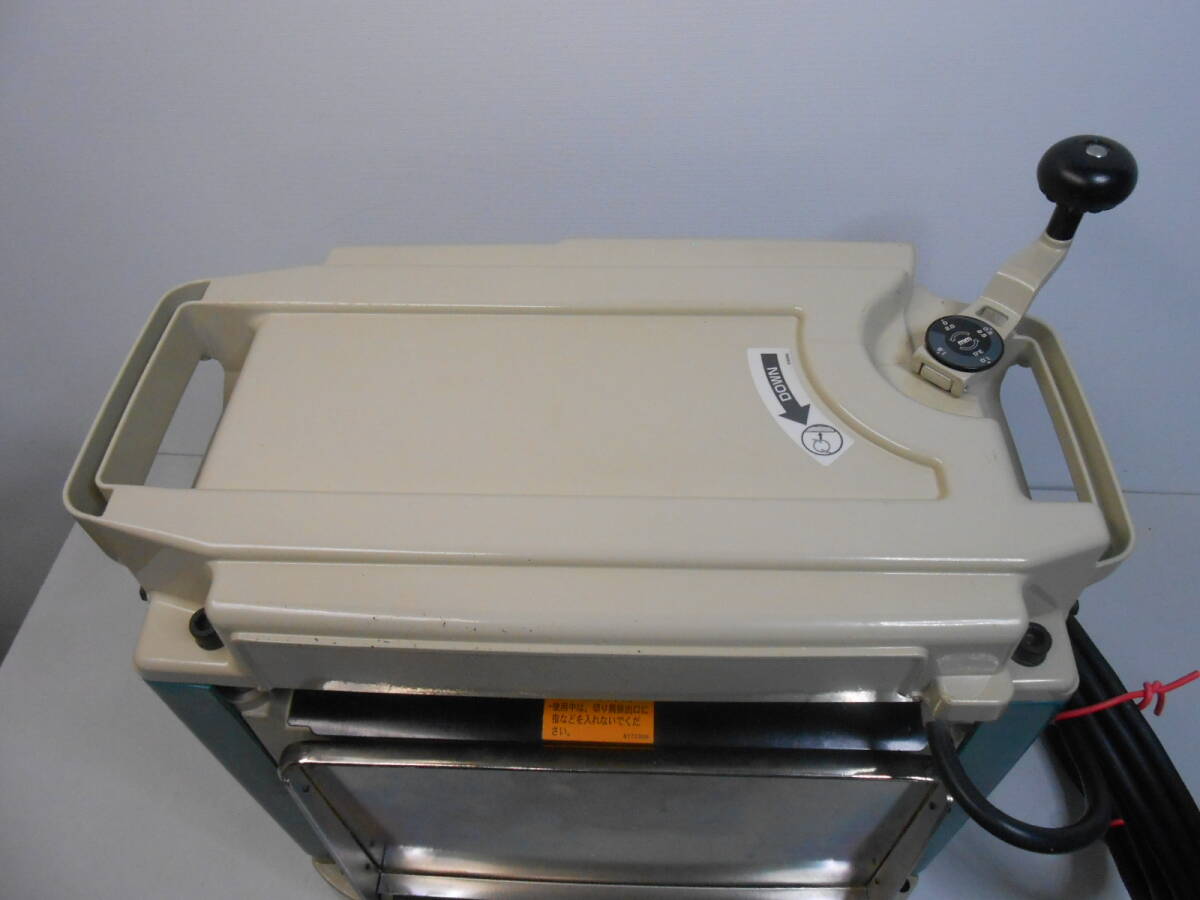 makita マキタ 304mm 自動カンナ 2012NB 動作確認済 電動工具_画像8