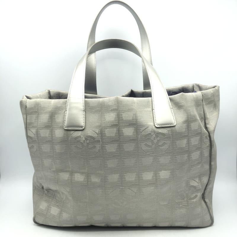 【中古】CHANELトートバッグ ニュートラベルライン シルバー　シャネル[240017735574]_画像1