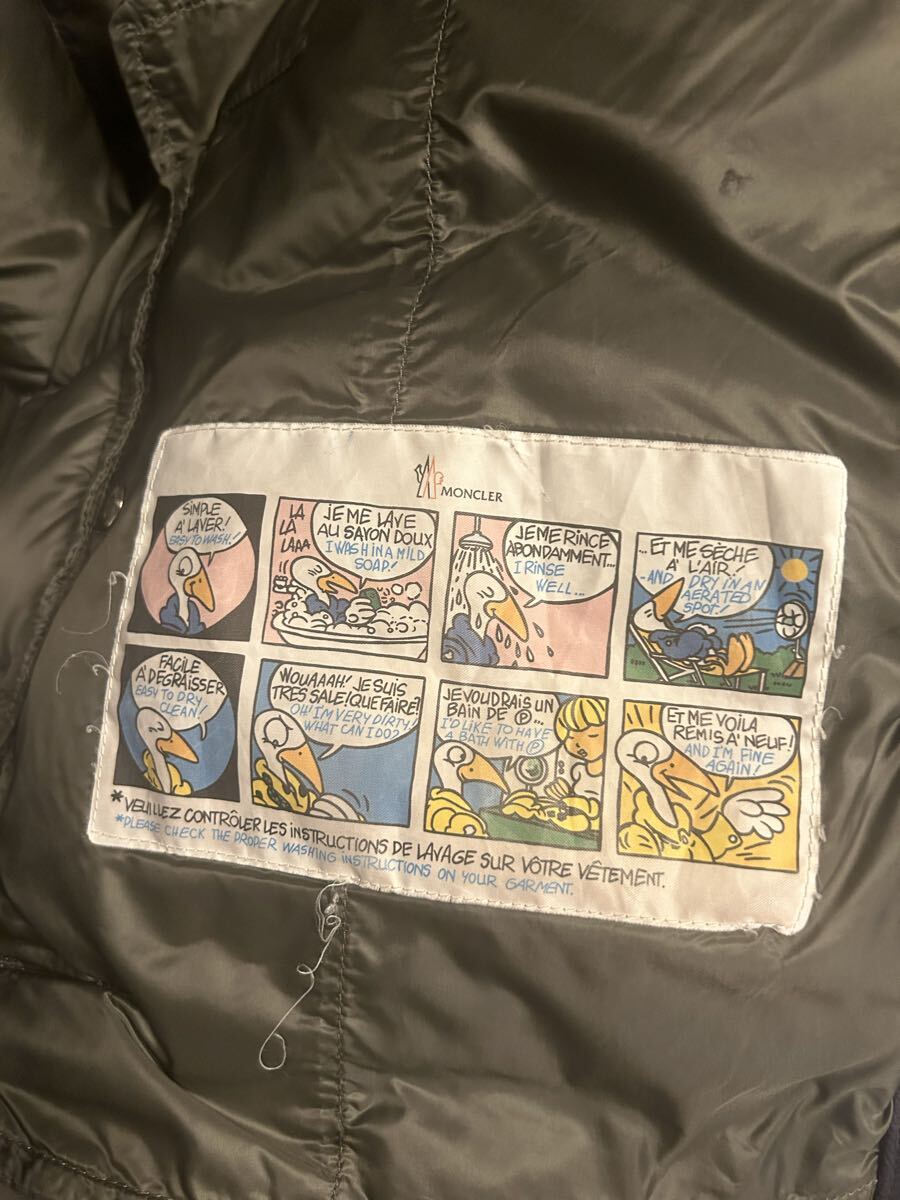 MONCLER ネイビー　ダウンジャケット　ブラマント_画像3