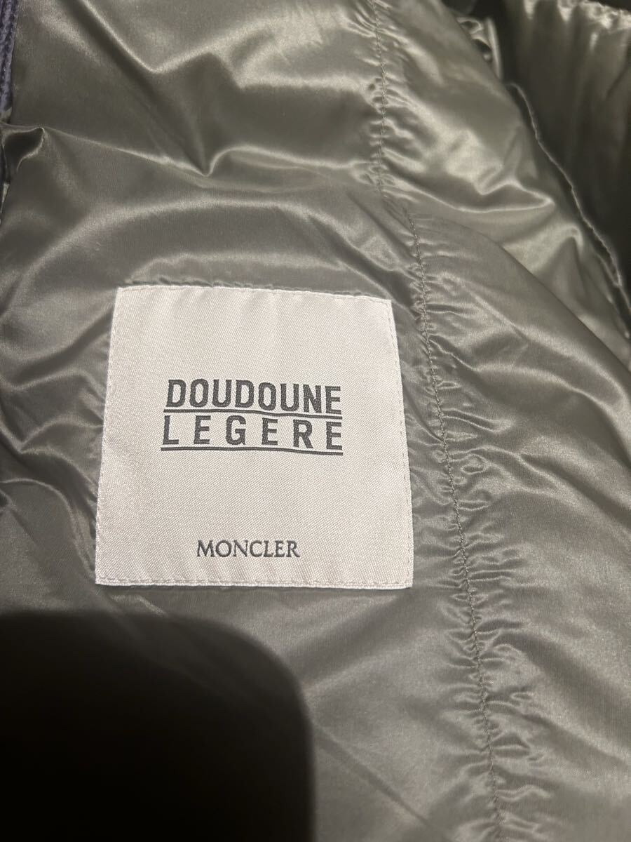 MONCLER ネイビー　ダウンジャケット　ブラマント_画像4