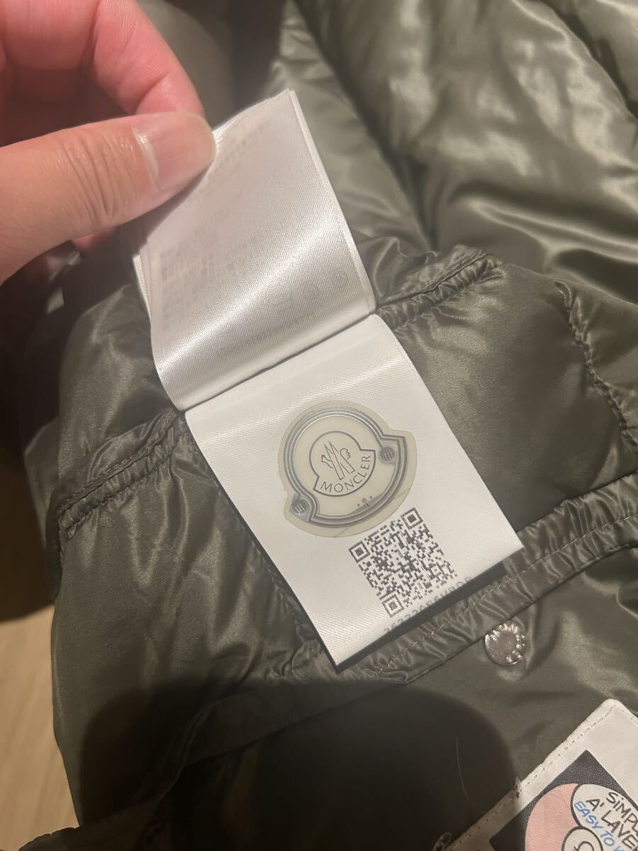 MONCLER ネイビー　ダウンジャケット　ブラマント_画像7