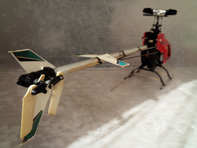 京商 製 コンセプト ３０ SX 部品取り、再生用に ヘッド周りにオプションパーツ付き_画像4