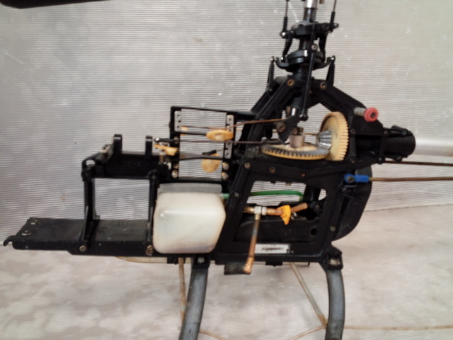 京商 製 コンセプト ３０ SX 部品取り、再生用に ヘッド周りにオプションパーツ付き_画像5