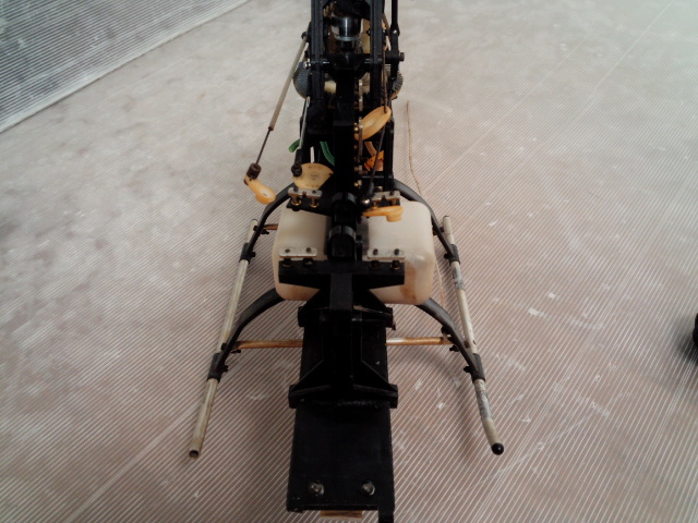 京商 製 コンセプト ３０ SX 部品取り、再生用に ヘッド周りにオプションパーツ付き_画像6