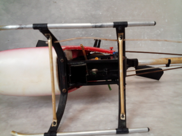 京商 製 コンセプト ３０ SX 部品取り、再生用に ヘッド周りにオプションパーツ付き_画像10