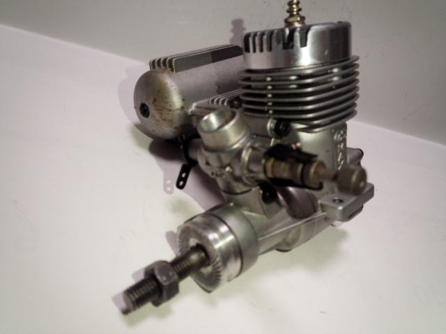 OS 製 MAX 32 F -H リング 飛行機 用 エンジン マフラー 付き_画像1