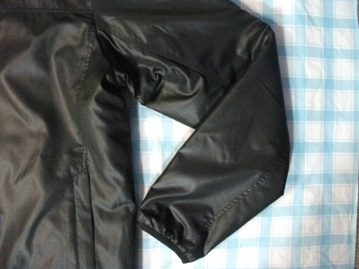 ミズノゴルフ 中綿ウインドジャンバー 黒 M 美品_画像4