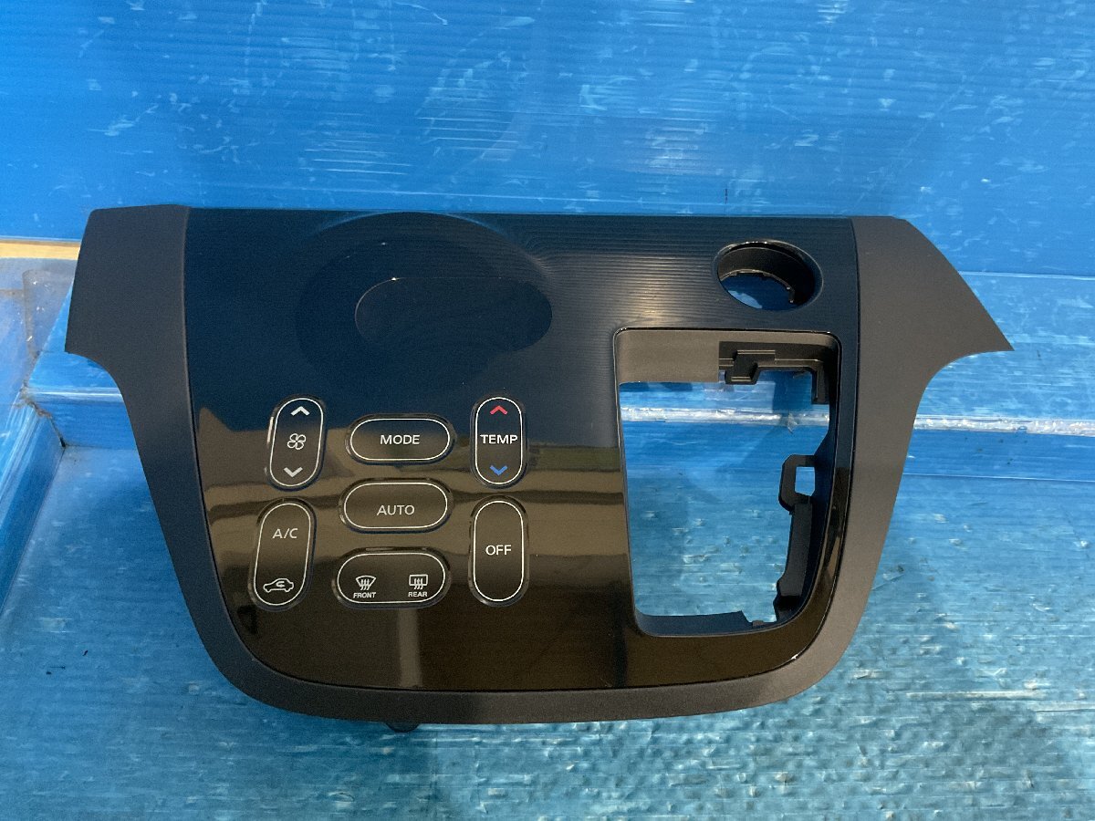 デイズルークス B21A エアコンパネル 7820B042XA ekスペース B11A（A6-201 130820）_画像1