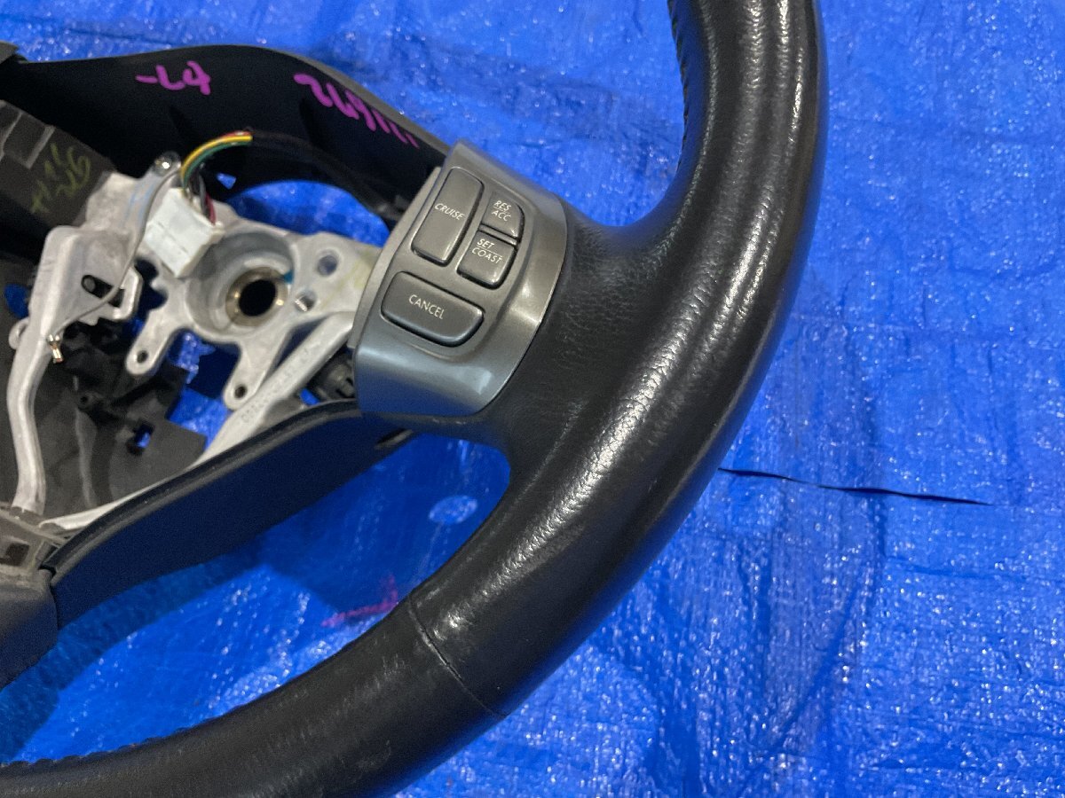 スバル インプレッサ GRF 純正 ハンドル ステアリング レザー革（A5-201 121672）_画像3