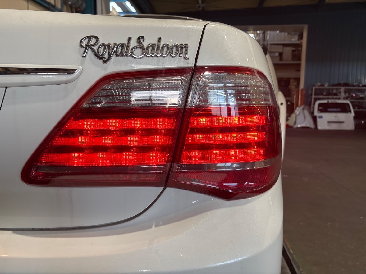 トヨタ クラウン ロイヤル 2011年11月 DBA-GRS200 テールランプ フィニッシャー 左右 (A5-201 135654)_画像9