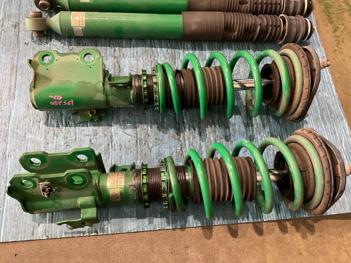 トヨタ プリウス ZVW30 車高調 TEIN テイン STREET BASIS G1Q08-12746 ネジ式 減衰無　(A7-101 135280 ）　_画像2