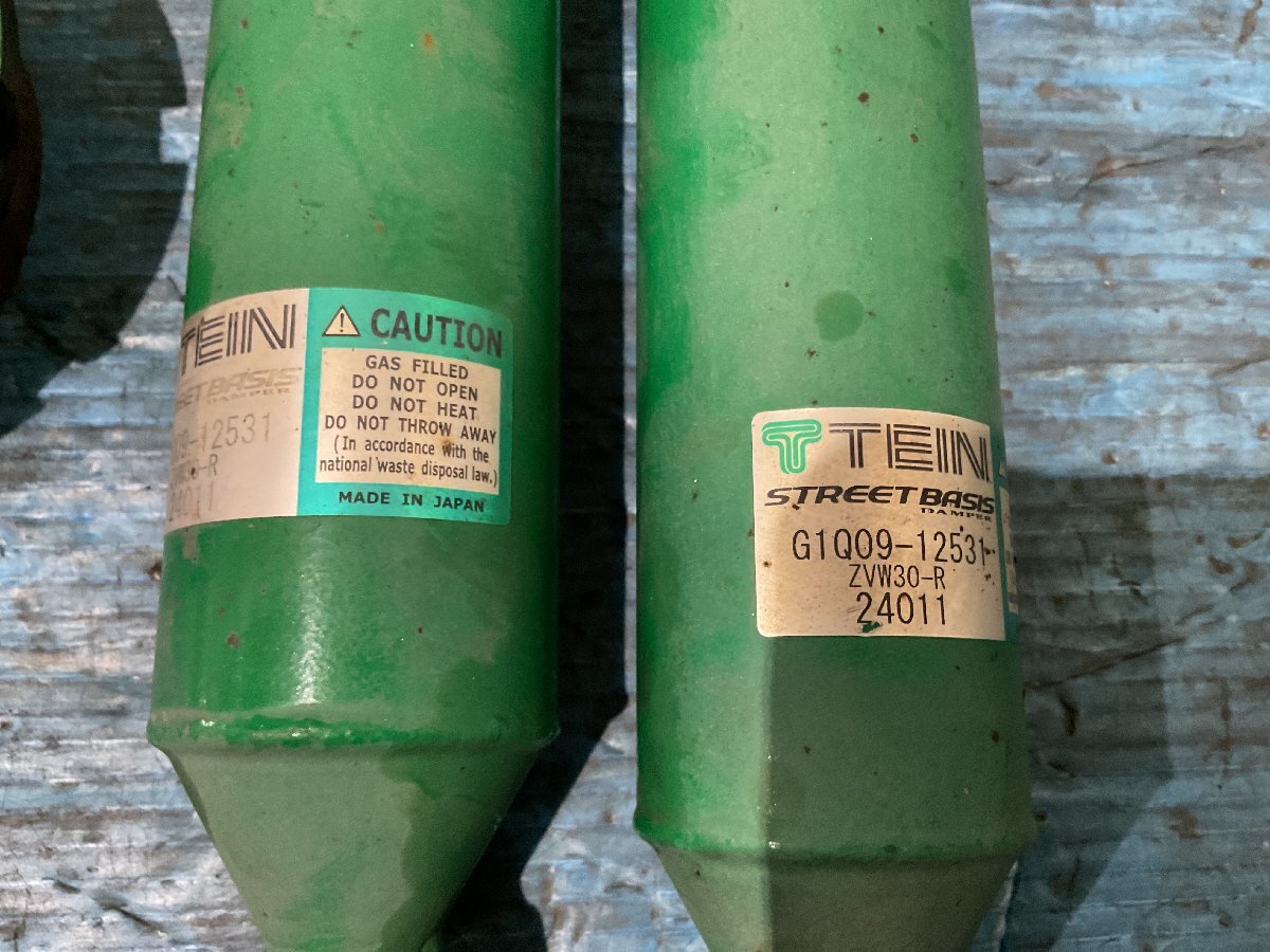 トヨタ プリウス ZVW30 車高調 TEIN テイン STREET BASIS G1Q08-12746 ネジ式 減衰無　(A7-101 135280 ）　_画像7