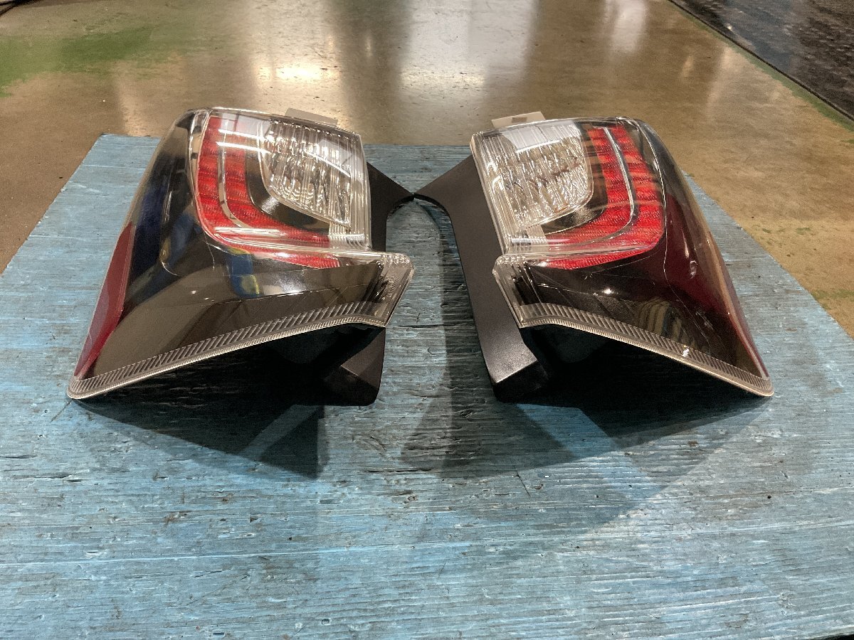 トヨタ プリウス ZVW30 G’s テールランプ 左右 STANLEY 47-56（A6-201 135280）_画像5