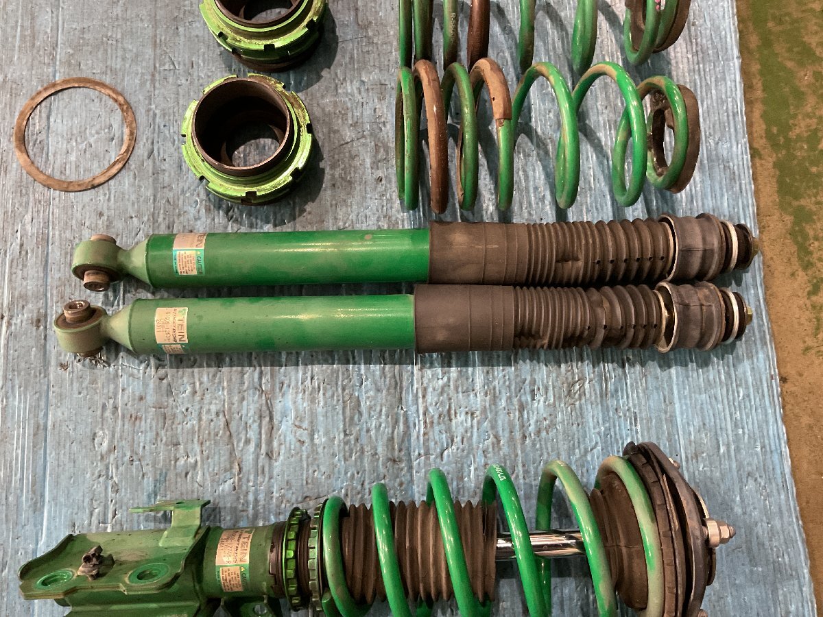 トヨタ プリウス ZVW30 車高調 TEIN テイン STREET BASIS G1Q08-12746 ネジ式 減衰無　(A7-101 135280 ）　_画像5