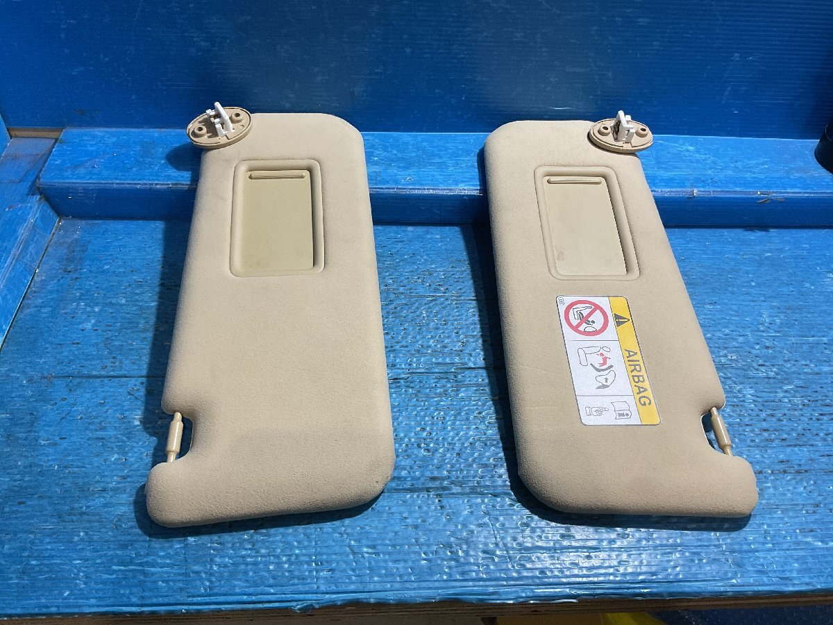 12 トヨタ アルファード 3BA-GGH35W 2020年9月 純正 サンバイザー トリム№LK01　(A5-201 134258 ）　_画像2