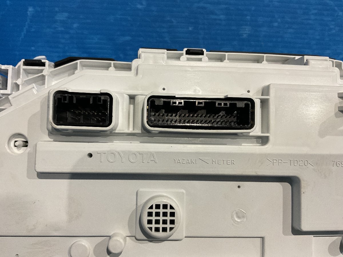 ⑧ トヨタ アルファード 3BA-GGH35W 2020年9月 83800-58713-A 純正 スピードメーター ジャンク品　(A8-201 134258 ）　_画像3