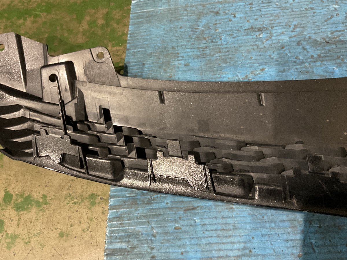 トヨタ マークX GRX130 後期？ 2010年4月 ラジエータグリル 取付部1箇所折れ有　(A8-201 135864 ）_画像5