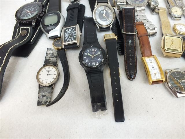 【01】腕時計多数まとめて 約80本4.5kg メーカーモデル様々 腕時計 中古 現状品 251013R2711_画像7