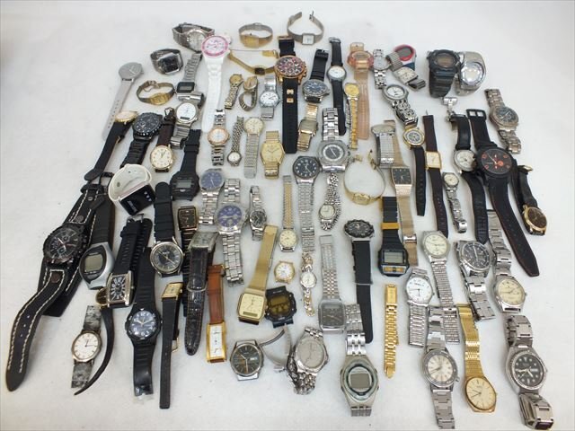 【01】腕時計多数まとめて 約80本4.5kg メーカーモデル様々 腕時計 中古 現状品 251013R2711_画像1