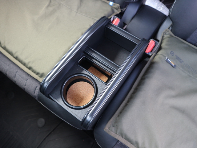 フロントセンターカップホルダー デリカミニ (23/5~)_画像1