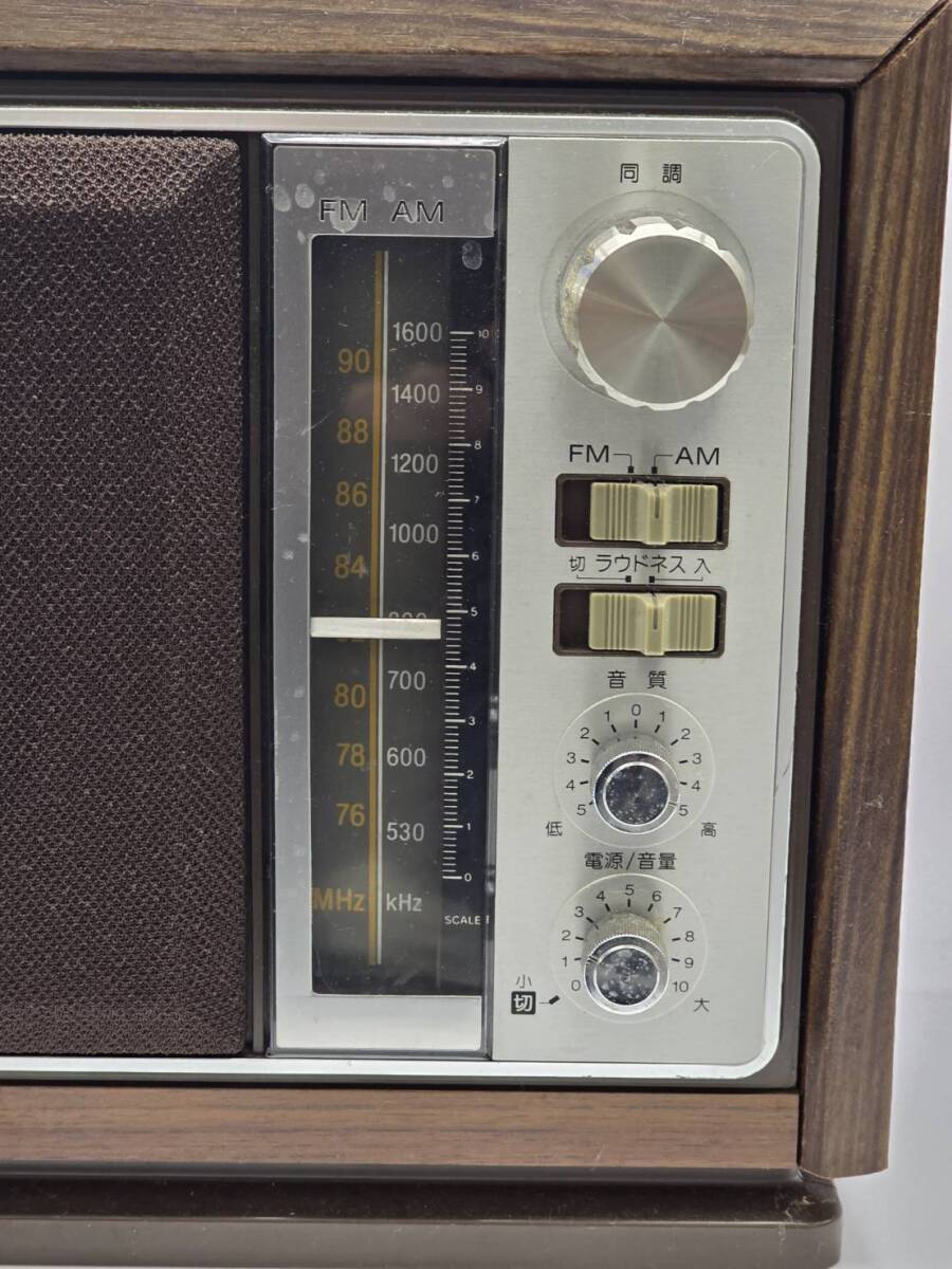 AKI M H R71112 SONY ソニー FM/AM 2BANDS ラジオ ICF-9740 昭和レトロ アンティーク_画像2