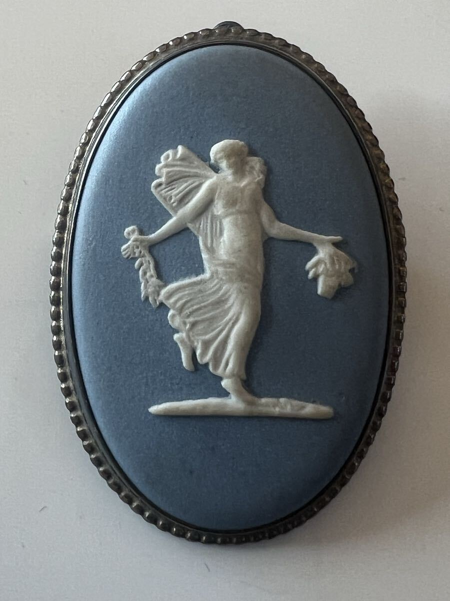 ☆ WEDGWOOD MADE IN ENGLAND刻印 ウェッジウッドペンダントブローチ_画像1