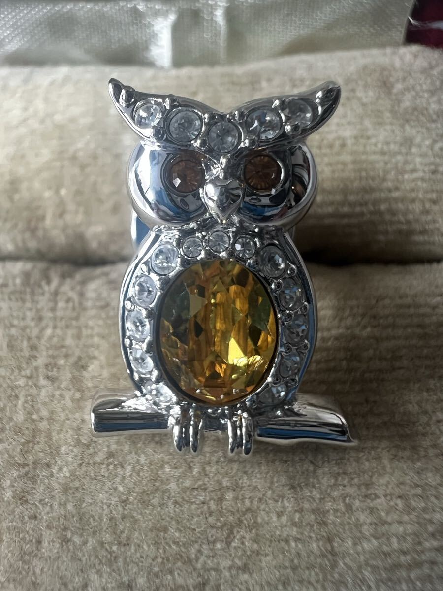 ☆スワロフスキー マーク刻印　フクロウピンブローチ_画像1