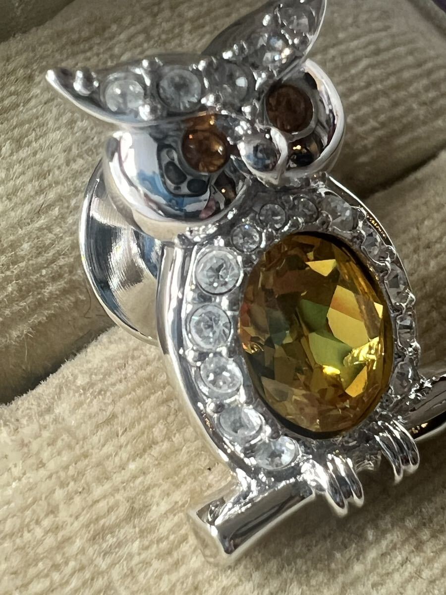 ☆スワロフスキー マーク刻印　フクロウピンブローチ_画像4