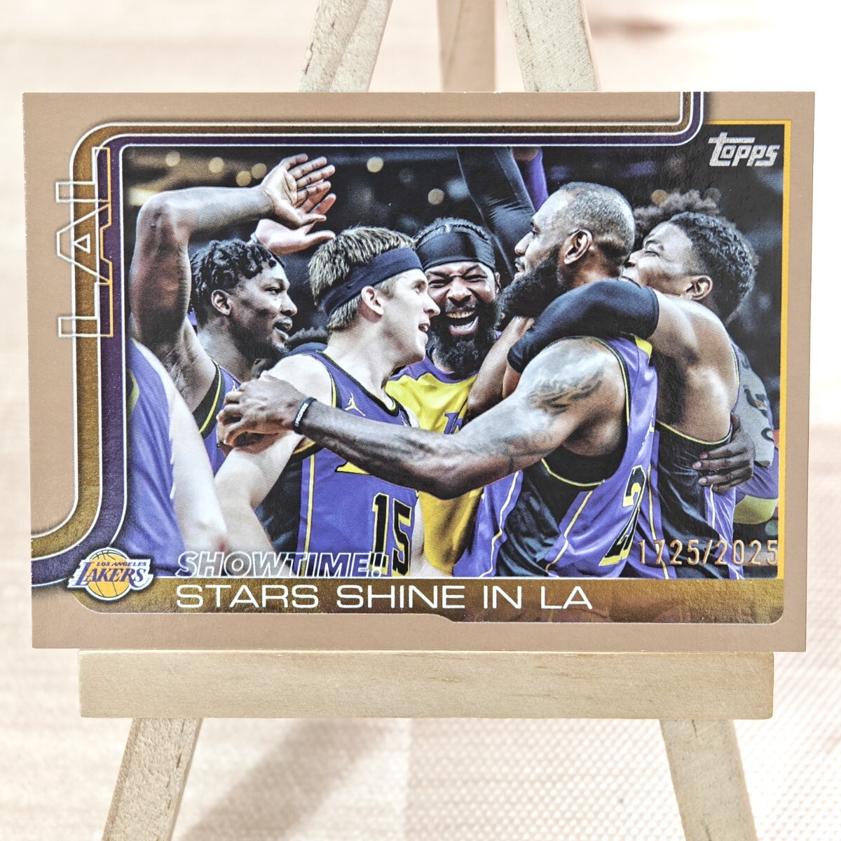 2025枚限定 レブロン・ジェームズ 八村塁 2025-26 Topps Basketball Showtime! LeBron James Rui Hachimura ロサンゼルス・レイカーズ_画像1