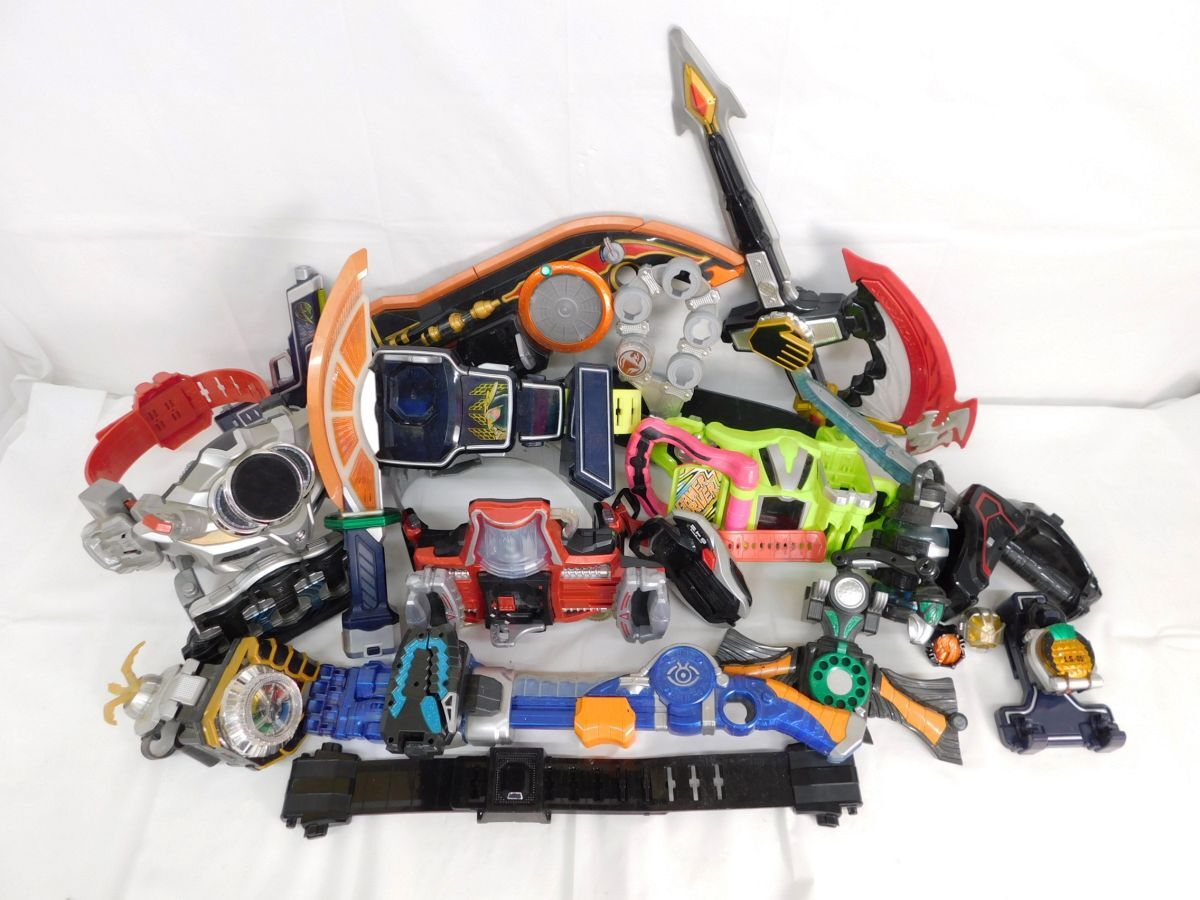 M912★仮面ライダーベルト 武器 まとめて ウィザード 煌輝斧剣 DXアックスカリバー 鎧武 DX戦国ドライバー ジャンク★送料1580円〜_画像1