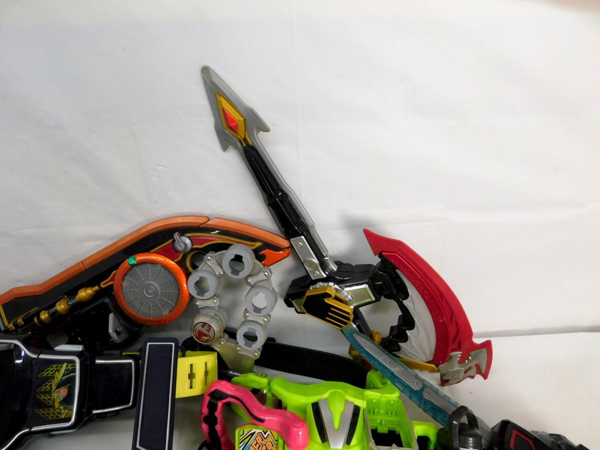 M912★仮面ライダーベルト 武器 まとめて ウィザード 煌輝斧剣 DXアックスカリバー 鎧武 DX戦国ドライバー ジャンク★送料1580円〜_画像5