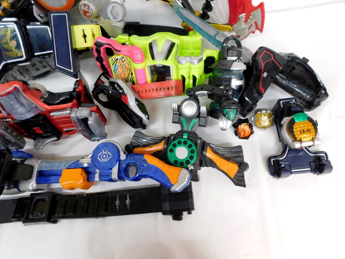 M912★仮面ライダーベルト 武器 まとめて ウィザード 煌輝斧剣 DXアックスカリバー 鎧武 DX戦国ドライバー ジャンク★送料1580円〜_画像7
