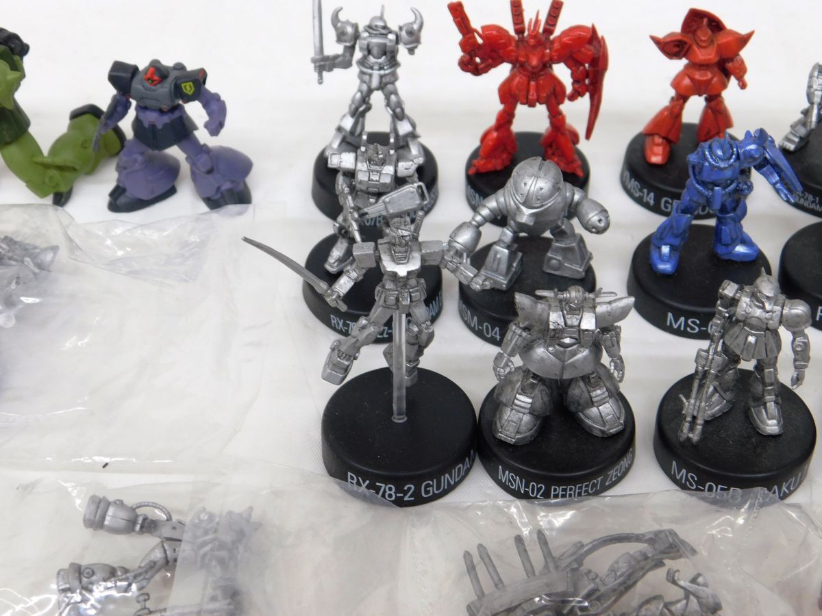 K304★ガンダム ミニフィギュアセレクション まとめ売り 機動戦士ガンダム GUNDAM ザクⅡ レアカラーなど パーツ欠品あり★送料690円〜_画像10
