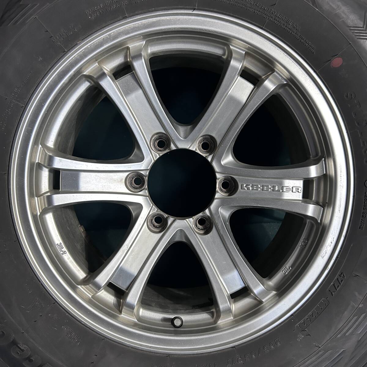 バリ山美品★　格安★　265/65R17 ヨコハマ　G075 スタッドレス 4本 7.5J ＋25 ６穴PCD139.7 　ランクル ハイラックス サーフ_画像5